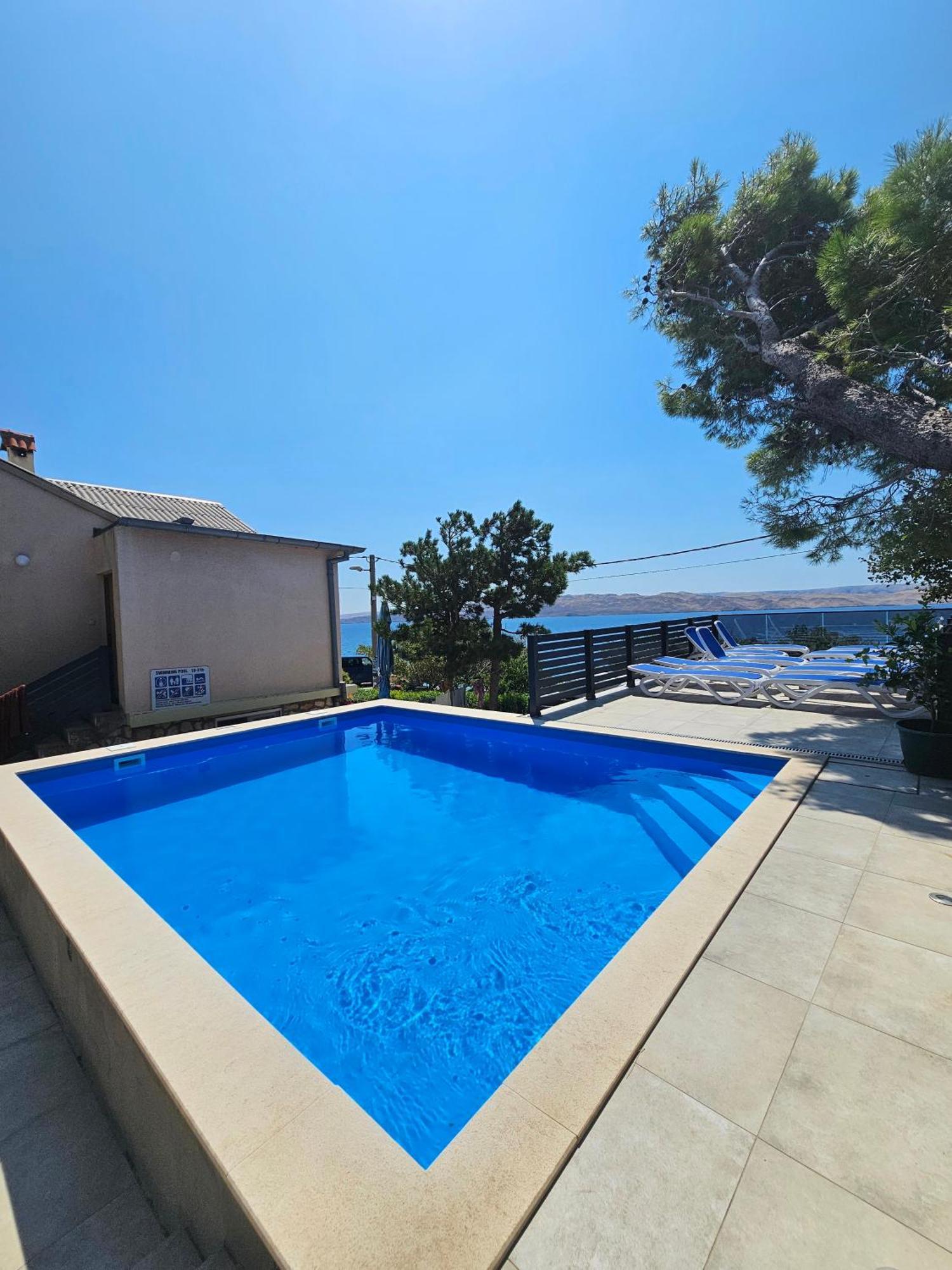 Beachfront House Ivana With Pool - Renovated 2025 Cesarica Exterior foto